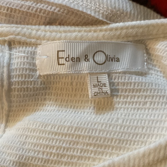 Eden&Olivia Tops - Picture 3 of 4